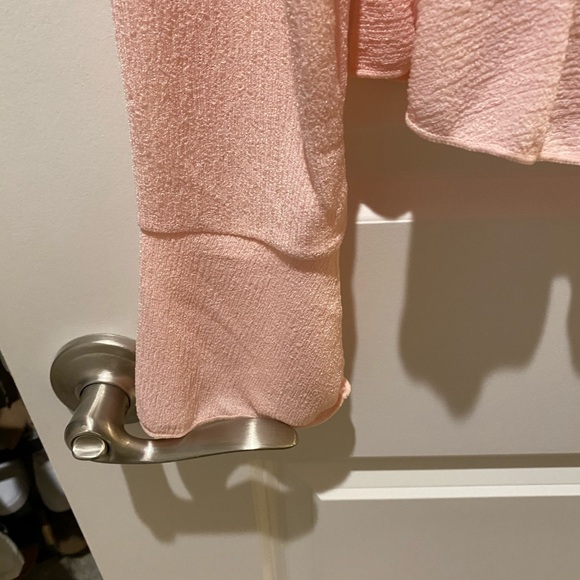 Women’s White Fox top. Size large. Worn one time. - Picture 6 of 8